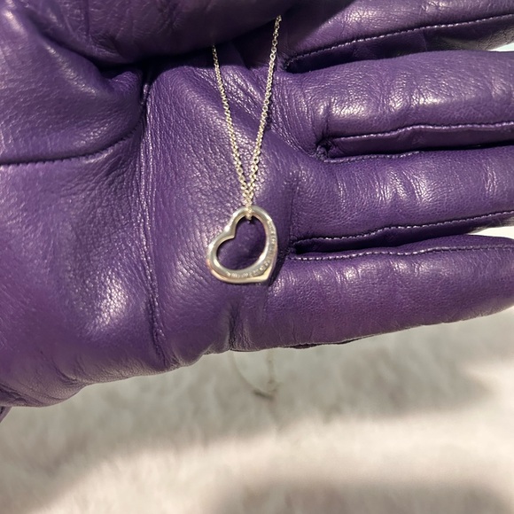 Tiffany & Co. Elsa Peretti Open Heart Pendant in Sterling Silver, 11 mm, 16 im. - Picture 2 of 3